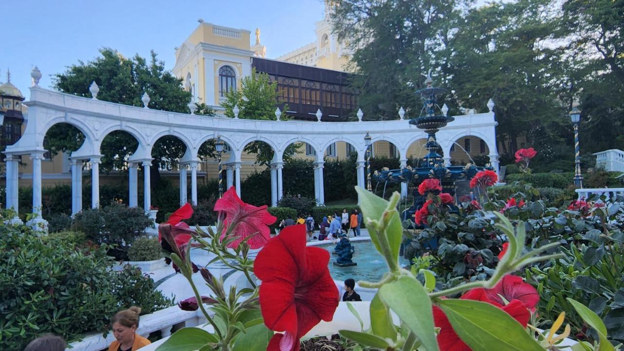 Econom Maxim Hotel Baku Eksteriør bilde
